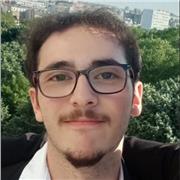 Je peux enseigner les bases de l'anglais jusqu'à un niveau B2